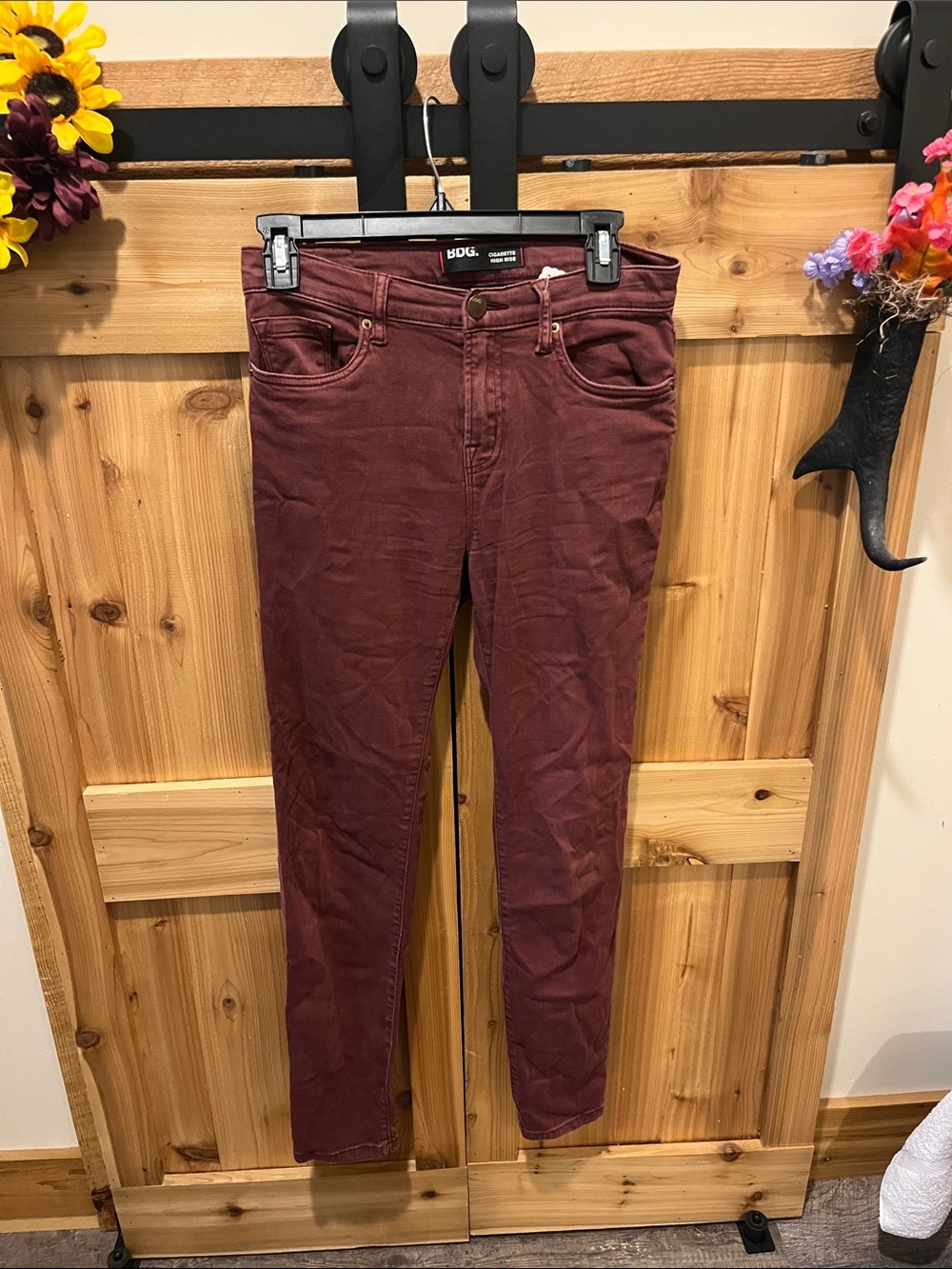 BDG Skinny Jeans in Deep Burgundy